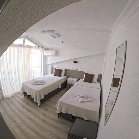 Aparthotel Ulas *