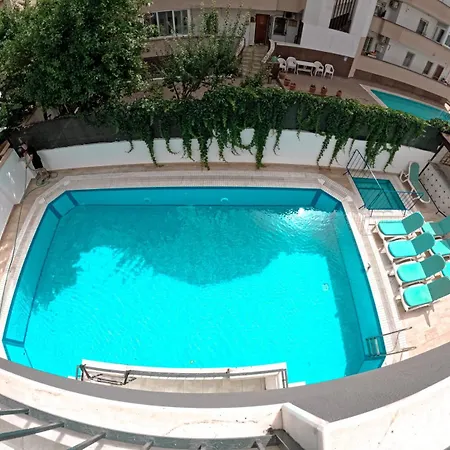 Ulas Aparthotel *