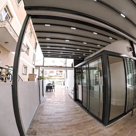 Ulas Apart-hotel